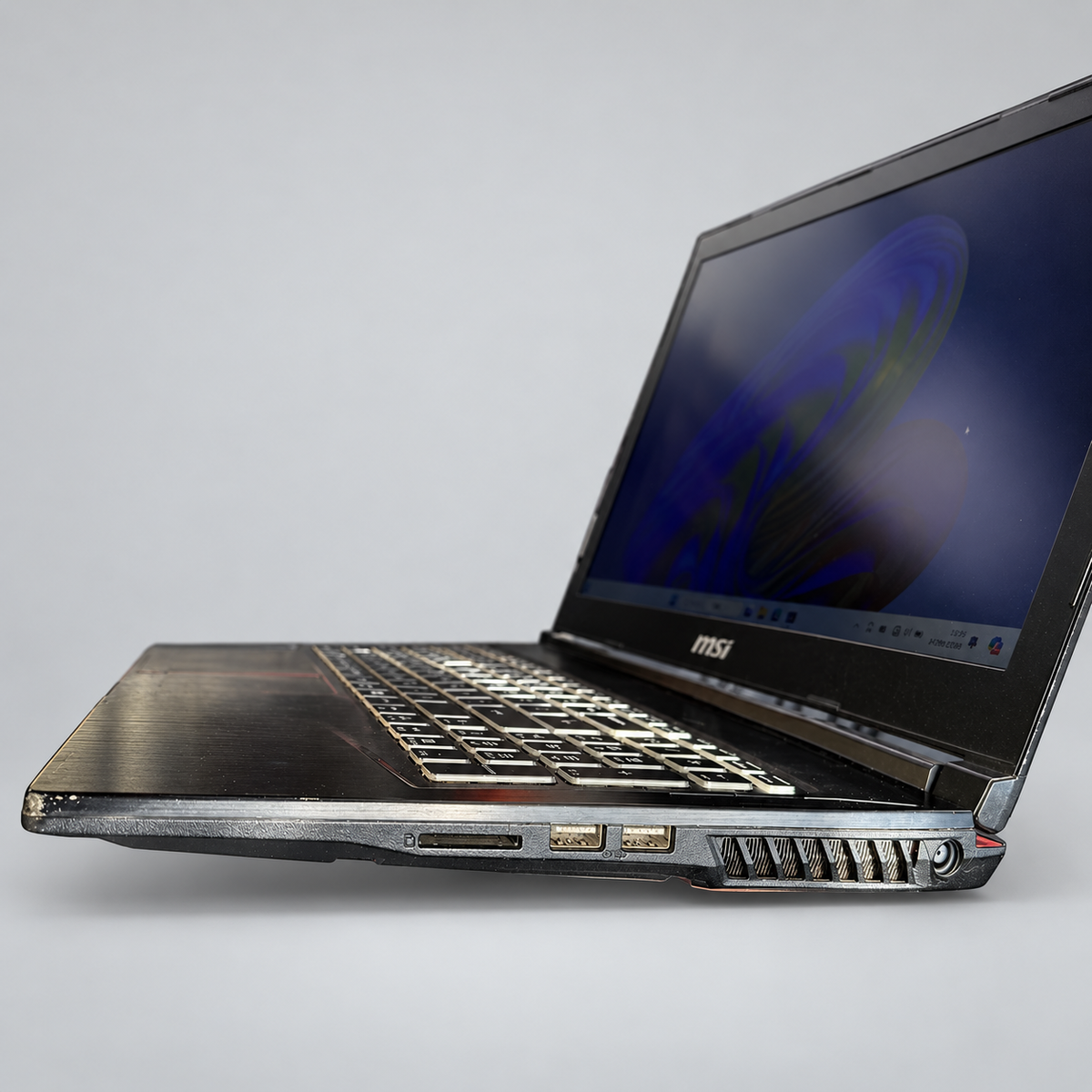 MSI GE63VR 7RE Raider 15.6" Gaming Laptop – Core i7, 16GB RAM, 256GB SSD + 1TB HDD, GTX 1060