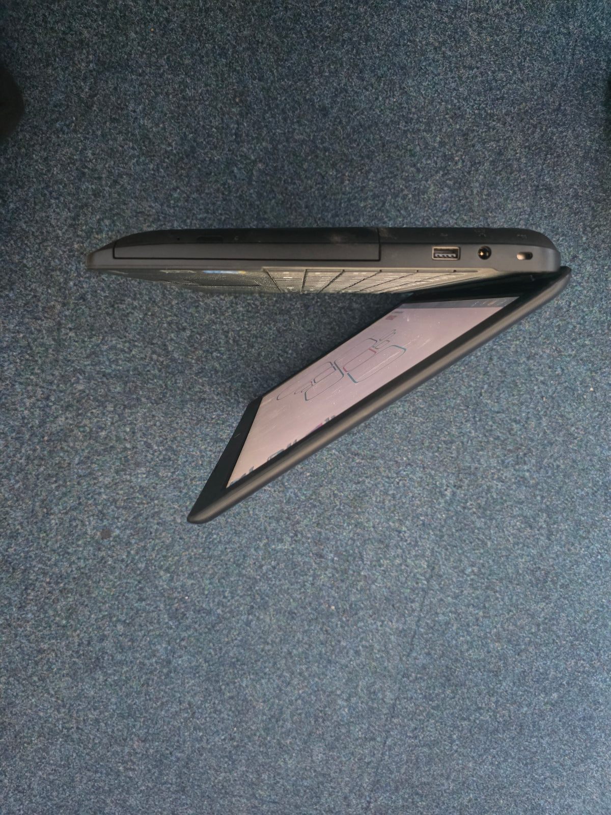 Toshiba Satellite Pro Intel Core i3 4GB RAM 500GB hard drive
