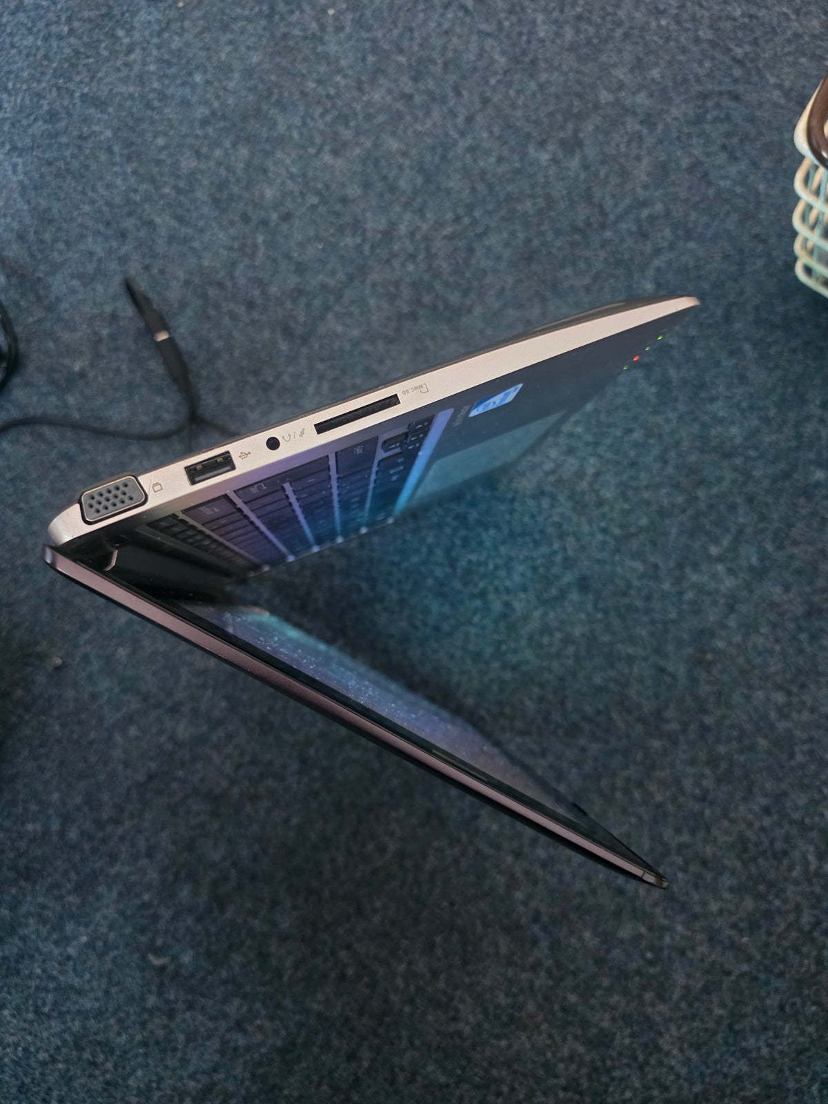 Asus Touchscreen S200E intel Pentium 4GB RAM 500GB HARD DRIVE
