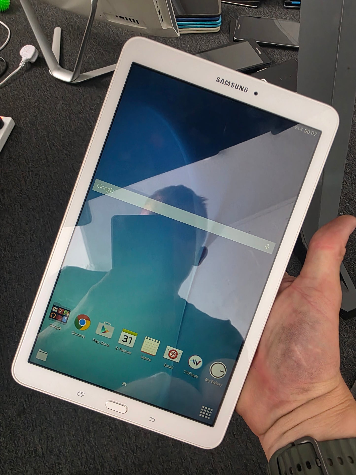 Samsung Tab E 10inch Screen