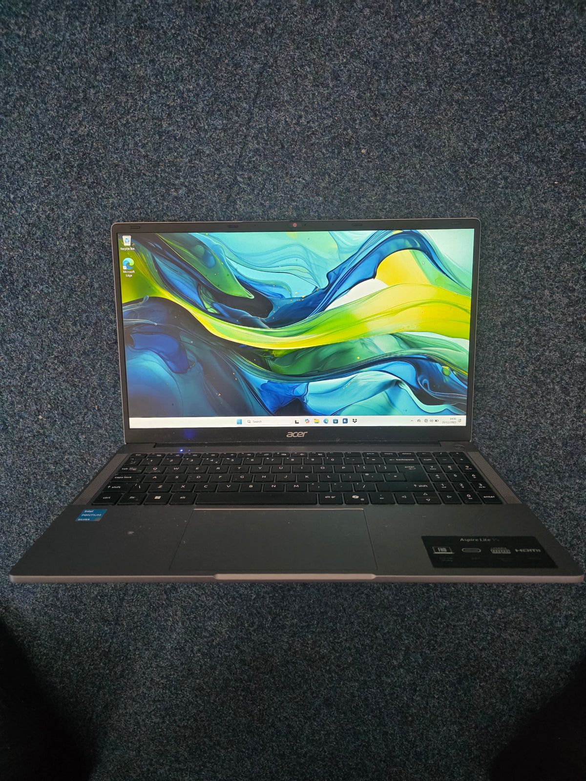 Acer Aspire Lite 15 Intel Pentium 8GB RAM 240GB SSD