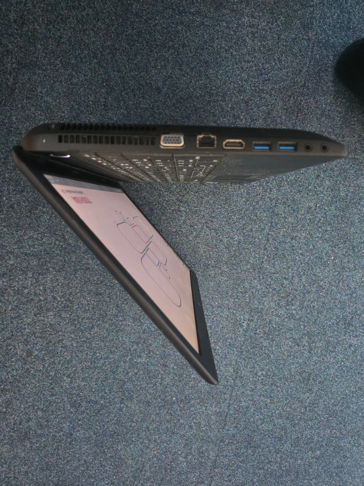 Toshiba Satellite Pro Intel Core i3 4GB RAM 500GB hard drive